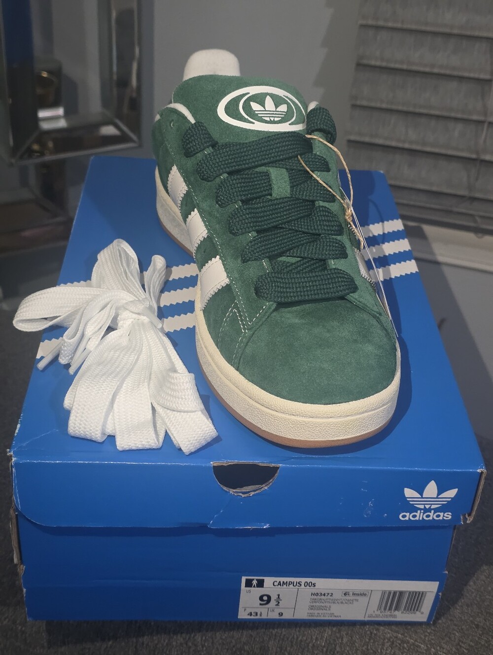 NIB Adidas Originals Campus 00s Dark Green / Cloud White - Men’s US 9.5/ W 10.5